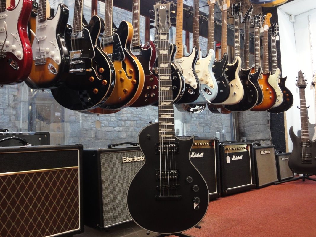 LTD EC257-BLKS