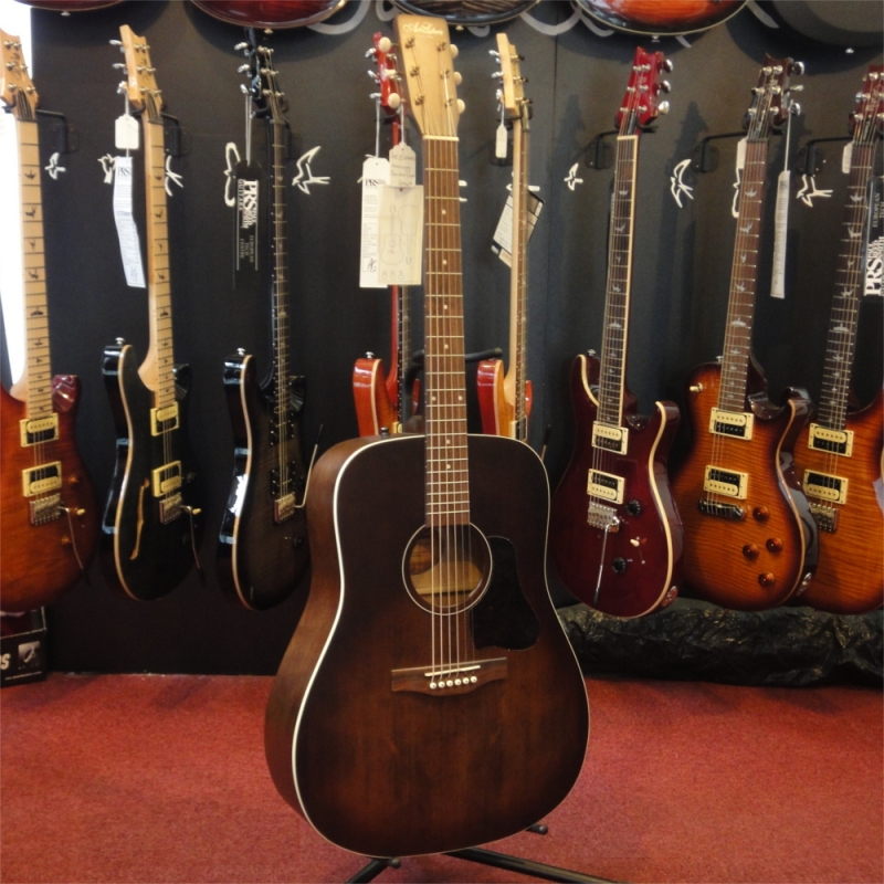 ART & LUTHERIE AMERICANA Bourbon Burst